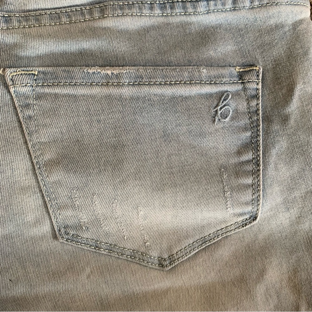 Blanqi Maternity Jeans 4 Over the Belly Light Wash Distressed Women's Jeans - Picture 7 of 9